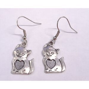 Lovey Happy Sitty Kitty Cat Feline Kitten Animal Lover Earrings New Silver Tone‎